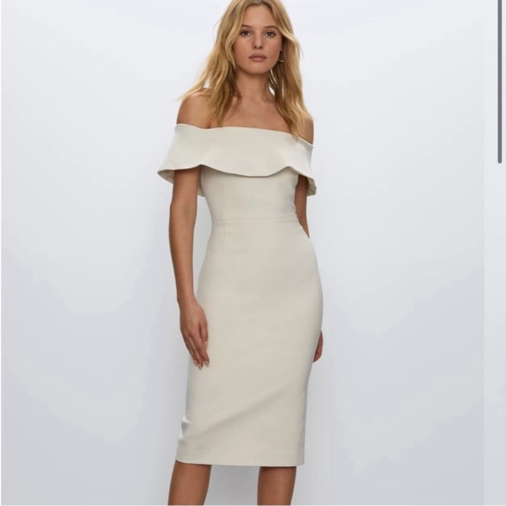 Babaton Cream Off-Shoulder Sheath Dress